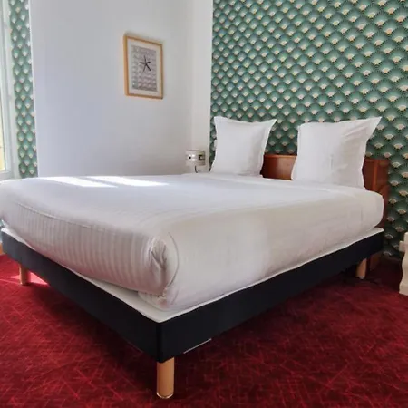 Hotell Brit Essentiel Robic